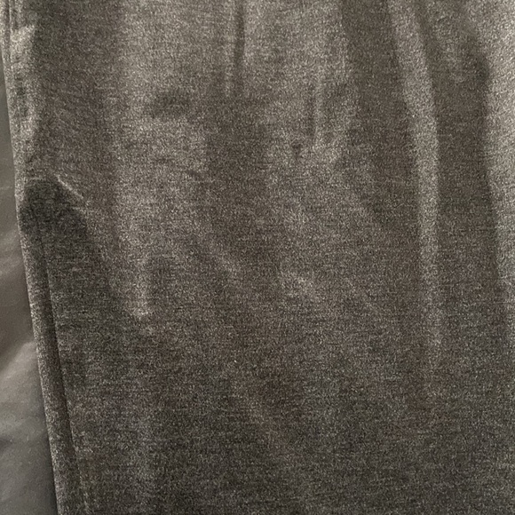 Lululemon - Picture 4 of 9